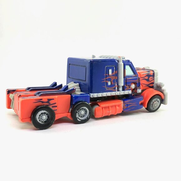 Transformers Optimus Prime Hasbro Bakery Crafts 2007 Autobots action figure - Picture 4 of 16